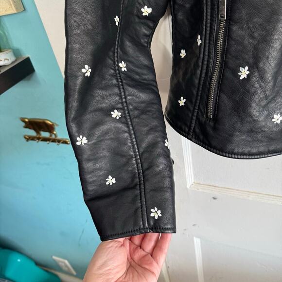 Abercrombie & Fitch Faux Leather Daisy Painted Black Moto Jacket Floral Unique - Picture 7 of 14